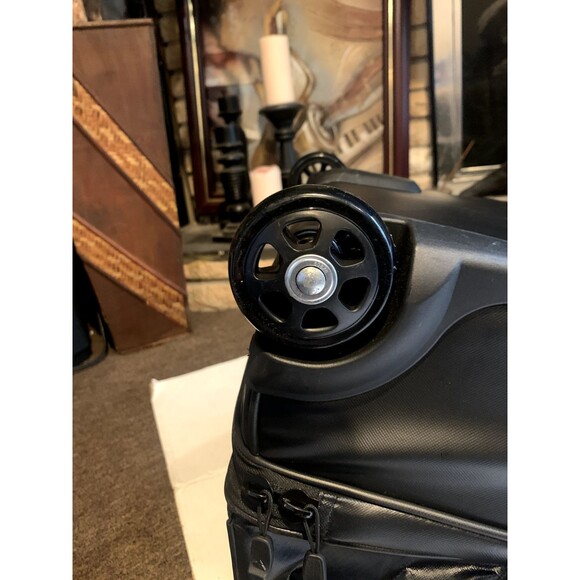 High Sierra 22In Roomy Wheeled Duffel w/ Grab Handles, Black Heather(SEE PHOTOS) - Picture 6 of 8